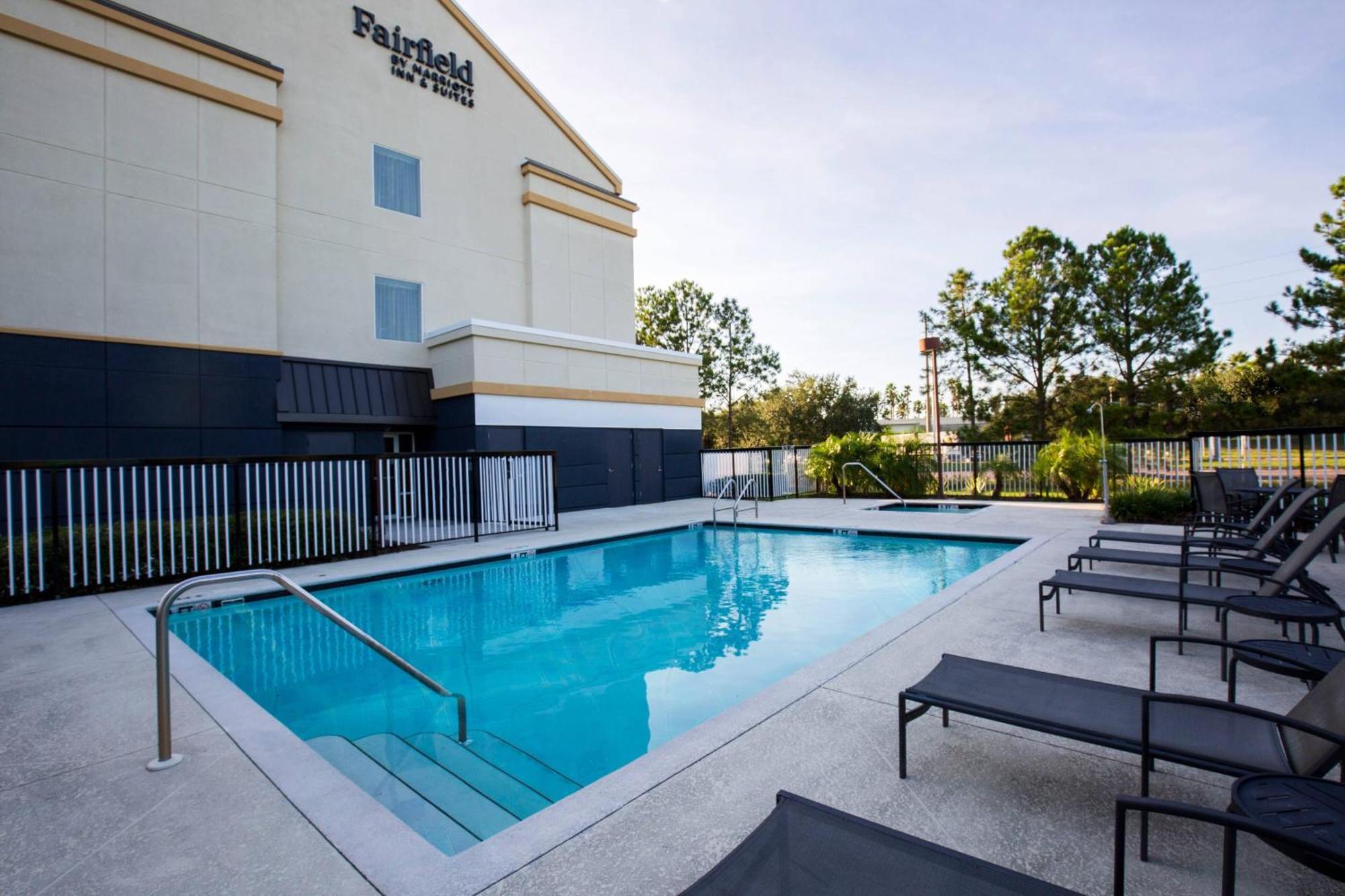 Fairfield Inn & Suites Tampa Fairgrounds/Casino Orient Park Екстериор снимка