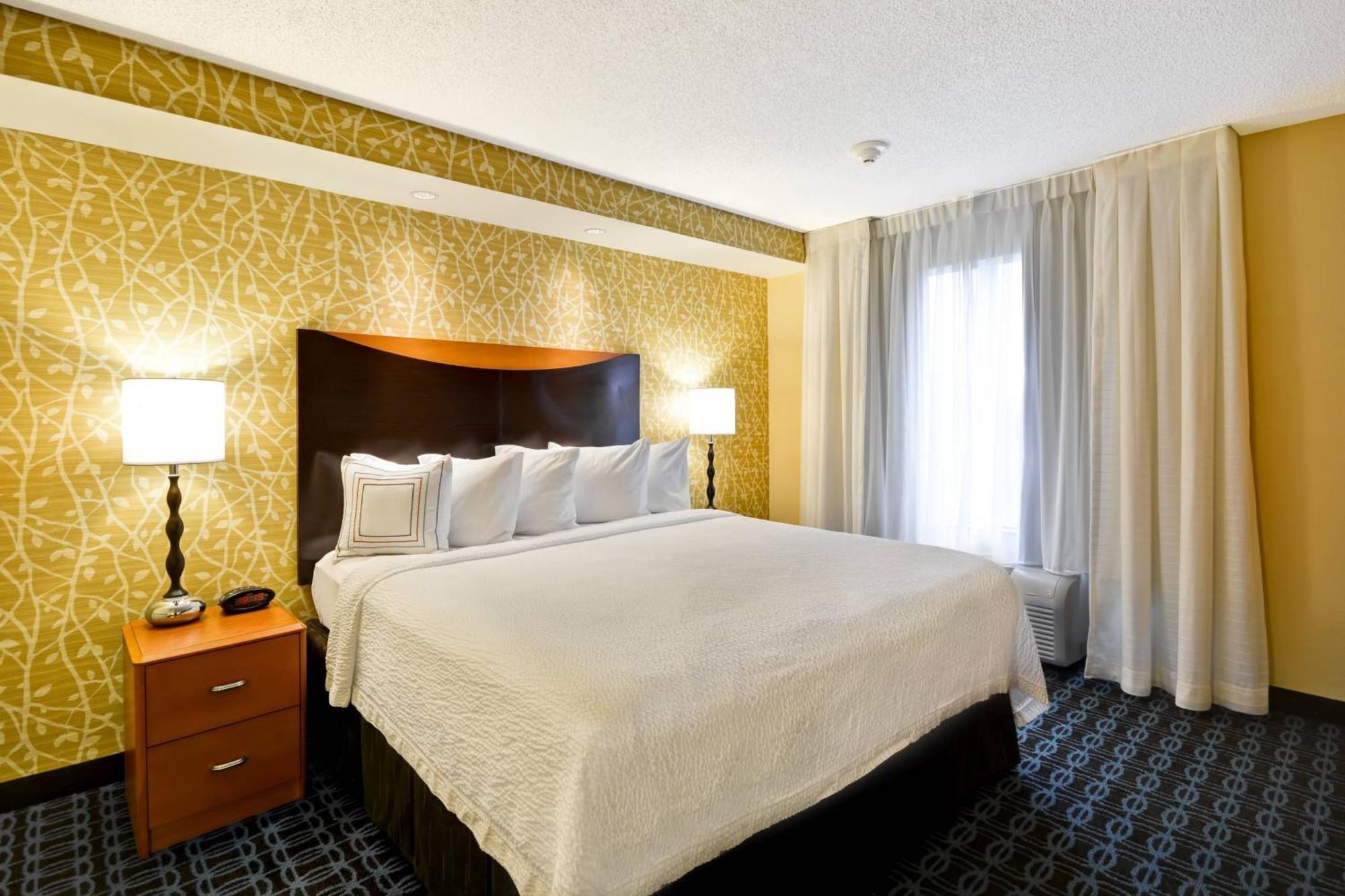 Fairfield Inn & Suites Tampa Fairgrounds/Casino Orient Park Екстериор снимка