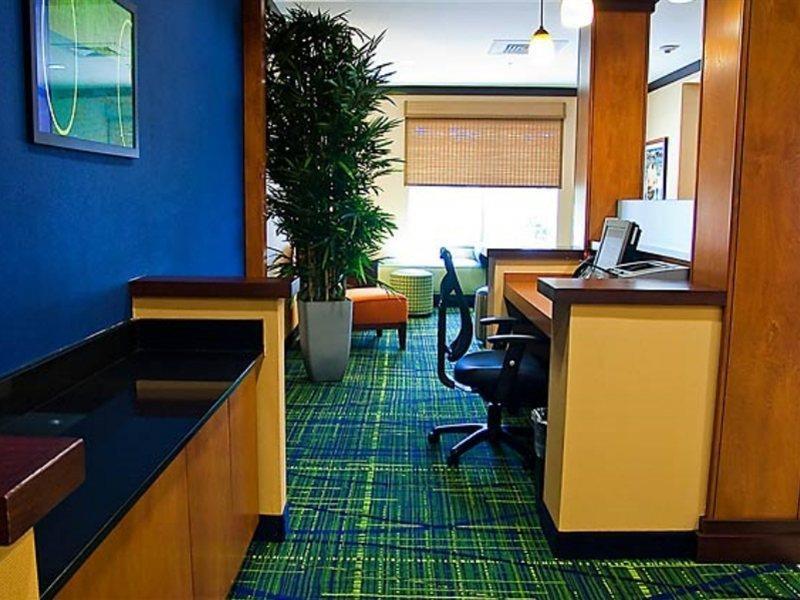 Fairfield Inn & Suites Tampa Fairgrounds/Casino Orient Park Екстериор снимка
